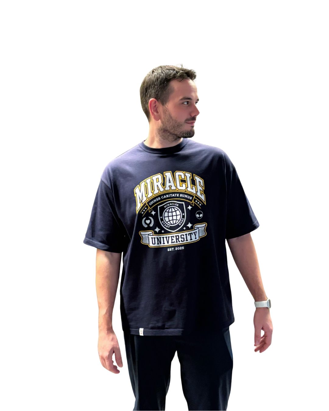MIRACLE UNIVERSITY ロゴプリントTシャツ （ロング丈）(メンズ)