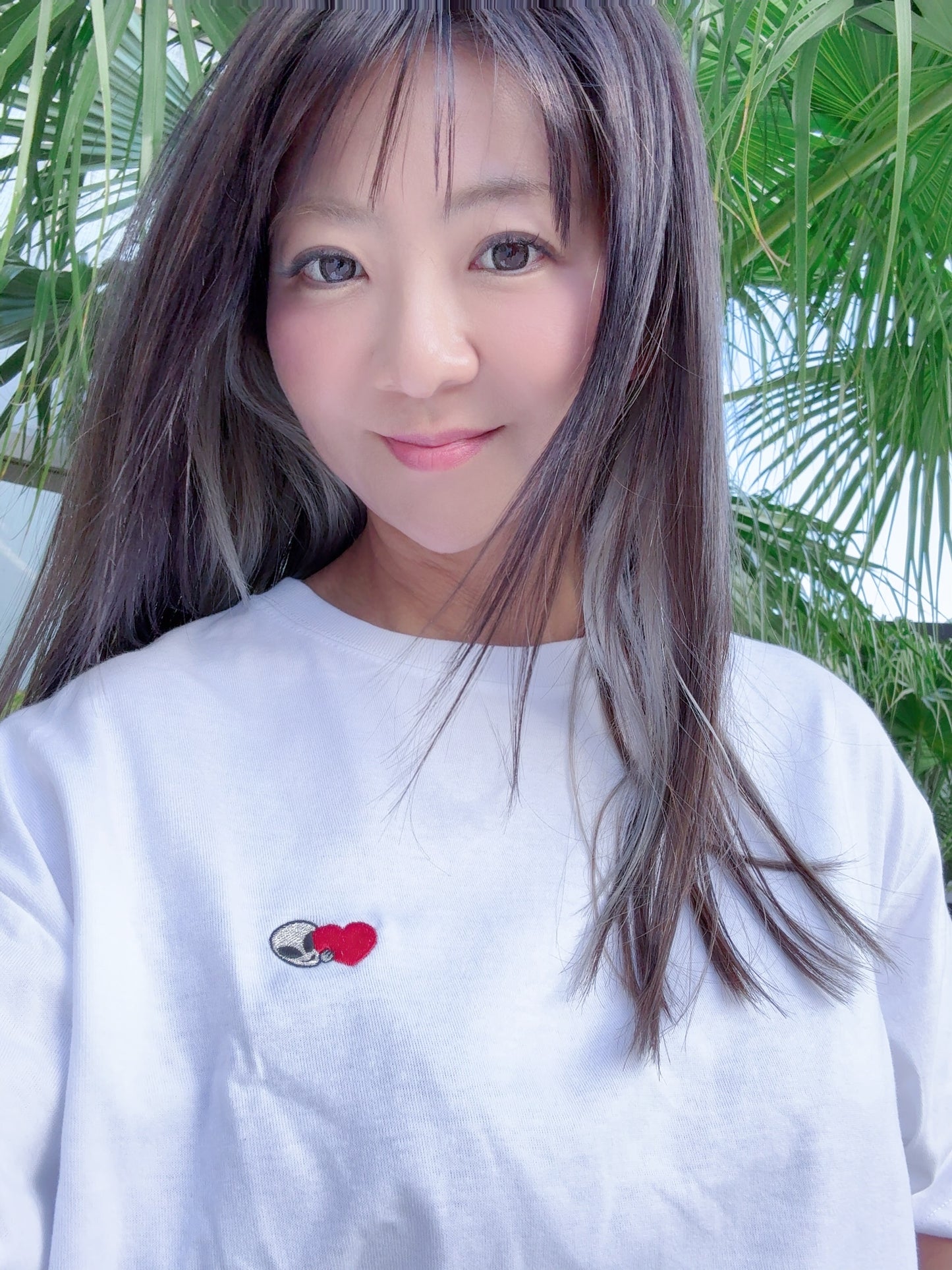 UNIVERSTAR オリジナルTシャツ 宇宙人ハート刺繍（ショート丈） (レディース)